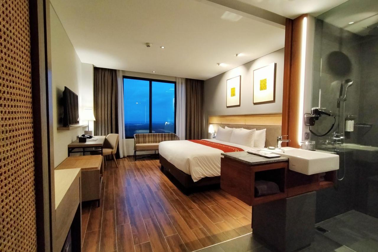 בניוואנגי Kokoon Hotel Banyuwangi מראה חיצוני תמונה