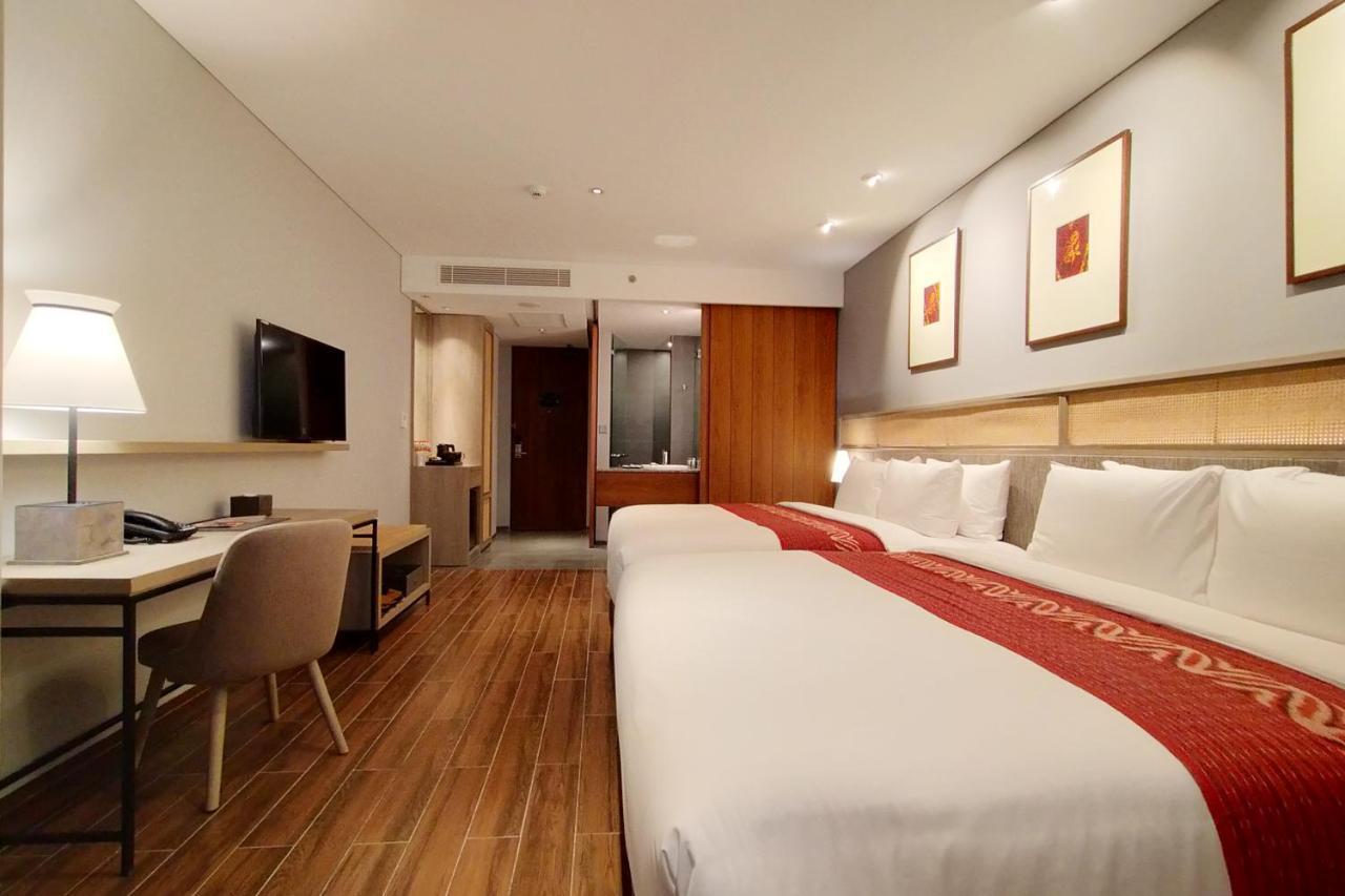 בניוואנגי Kokoon Hotel Banyuwangi מראה חיצוני תמונה