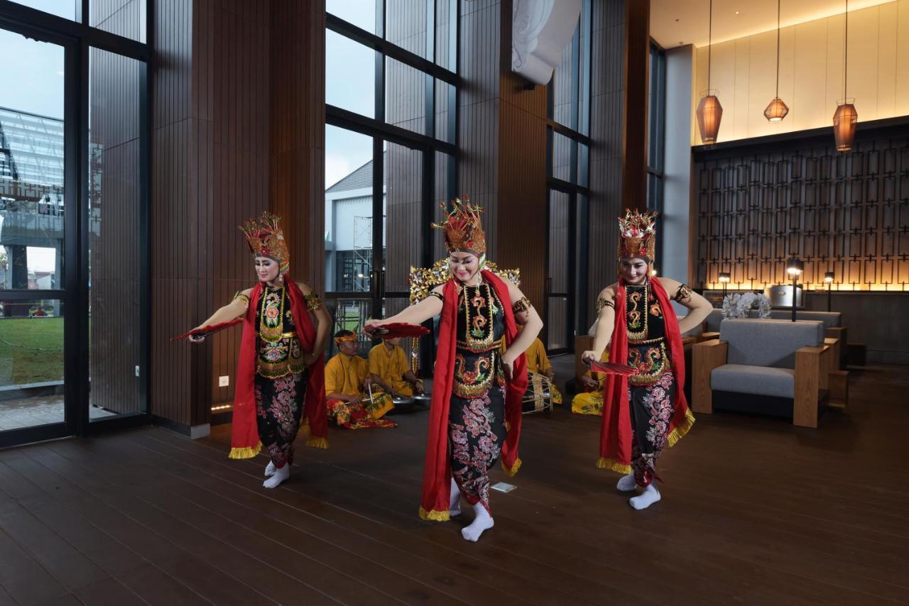 בניוואנגי Kokoon Hotel Banyuwangi מראה חיצוני תמונה